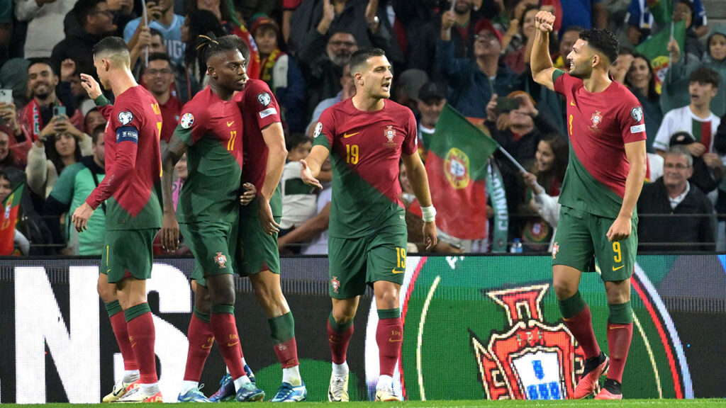 Euro 2024: Portugal goleia e garante primeiro lugar